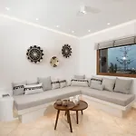 Leanda, Agios Prokopios, By Naxosvibe *